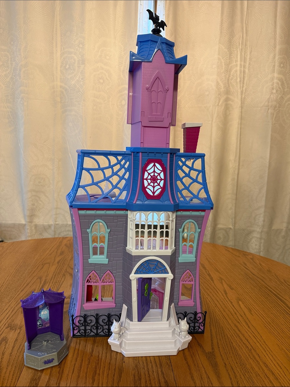 Disney Vampirina Haunted Playset house with small playset
